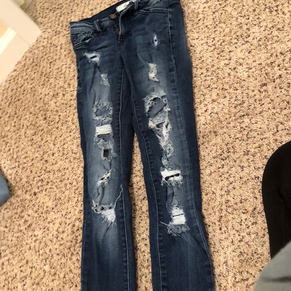 Ripped skinny jeans